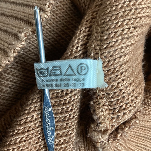 Eco by Pezzoli Milano Italian Leather Overlay Sweater - Picture 11 of 12